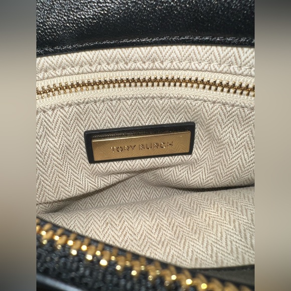 Tory Burch Kira Soft Straw Convertible Shoulder Bag - Picture 10 of 16